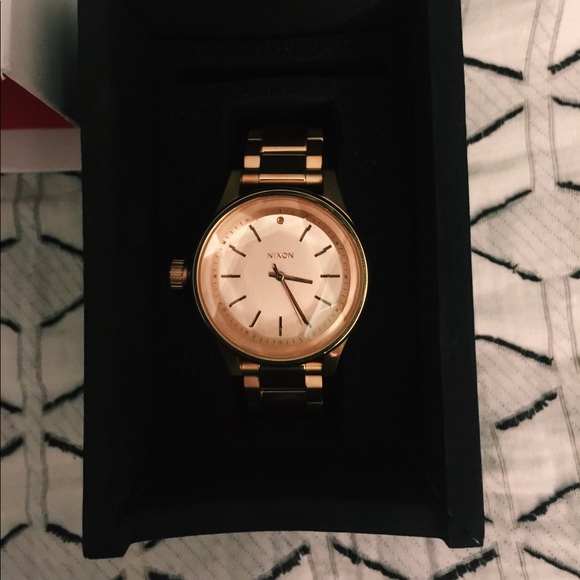 Nixon Facet 38 all rose gold watch